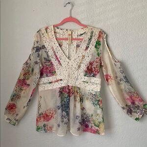 Cyrena Antrop Cold Shoulder Floral Lace V-Neck Blouse Size L